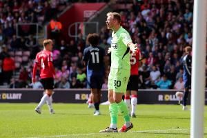 罗马诺：纽卡商谈引进南安普顿门将拉姆斯代尔，球员渴望加盟