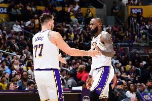 帕金斯：所有人和詹同队后都变更职业 队友变詹黑的那是你的问题