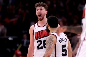 毕比：火箭要迎合KD的打法&那可能搞砸球队 申京不再是大当家