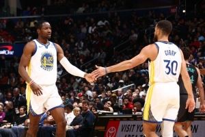 帕金斯：勇士应尽快解决好库明加的事 否则影响库里新赛季的心态