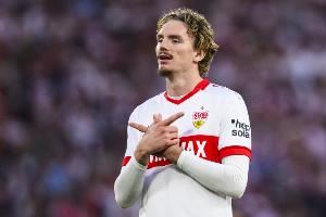 拜仁引援再受挫？德媒：沃尔特马德首发出战友谊赛，留队迹象明显