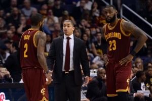 欧文：和老詹打球会被置于风口浪尖 我退役后你们会听到真实故事