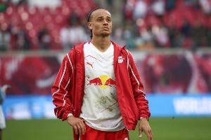 英媒：曼城有意西蒙斯&但球员首选仍是切尔西 恩昆库可能回莱比锡