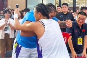 戈登中国行——连戈登看了都崩不住的扣篮 太炸裂了