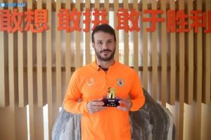 中超最佳|卡扎：知道“经十路梅西”的梗，谢谢大家的夸奖