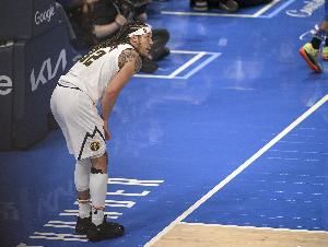 小阿德尔曼：我们有过很多优秀表现但不足以赢 为戈登感到难过