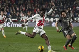 西甲领头羊迎来考验,皇马客战同城对手巴列卡诺