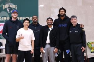 齐了！同曦男篮官博晒球队新赛季4名外援：到位